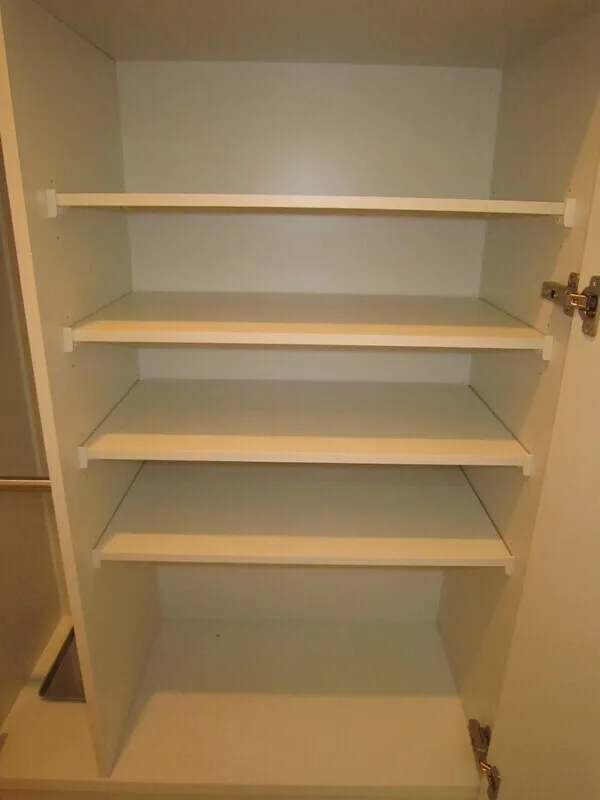 Casa Splendid Akasaka 7-Chome - Interior - ["Shelving", "Wood", "Shelf"]