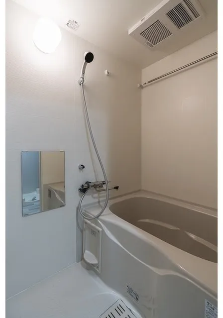 Comforia Kita-Ikebukuro - Interior - ["Bathtub", "Plumbing fixture", "Shower head"]