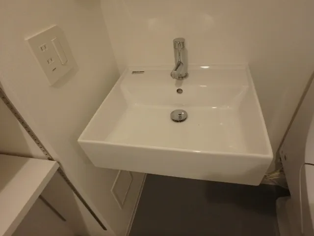 La Douceur Bunkyo Otsuka EAST - Interior - ["Bathroom Sink", "Plumbing fixture", "Flooring"]