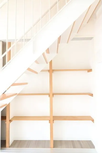 Shinonome Canal Court CODAN Building No.20 - Interior - ["Shelving", "Wood", "Building"]
