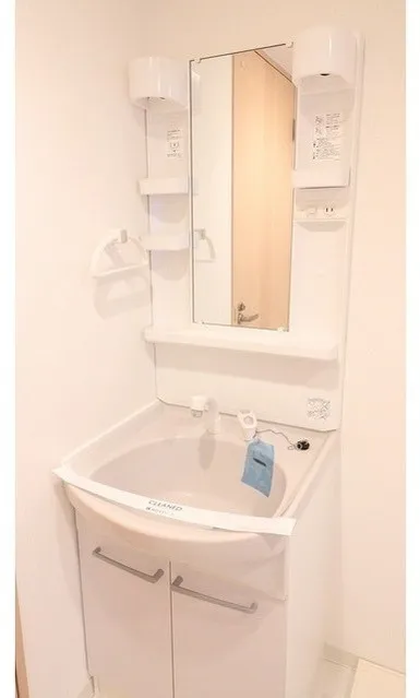 K2 - Interior - ["Plumbing fixture", "Bathroom Sink", "Bathroom"]