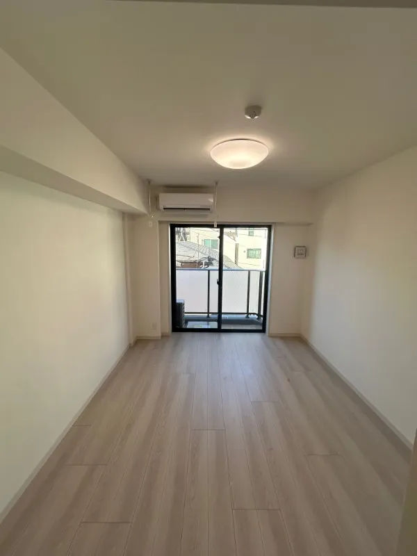 XEBEC Kyodo - Interior - ["Floor", "Flooring", "Ceiling"]