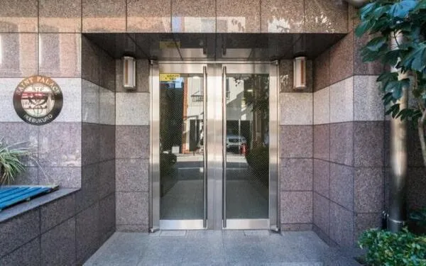 Saint Palace Ikebukuro - Exterior - ["Concrete", "Daylighting"]