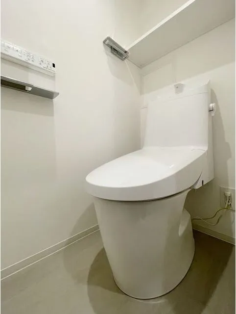 Grand Paseo Yoyogi Uehara - Interior - ["Toilet seat", "Toilet", "Plumbing fixture"]