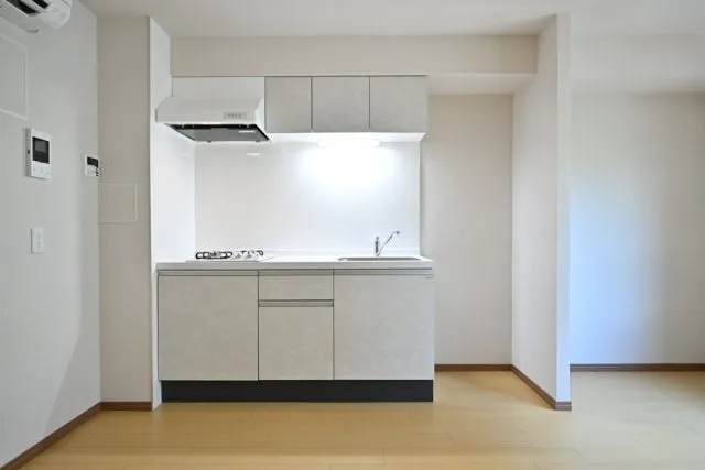 CENTRAL GARDEN RESIDENCE TOKYO - Interior - ["Floor", "Flooring", "Apartment"]