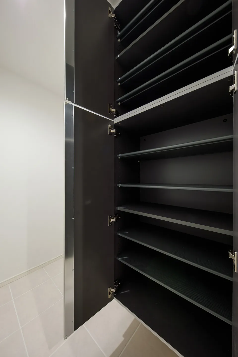 Hmlet Yoyogi Uehara - Interior - ["Flooring", "Floor", "Cupboard"]