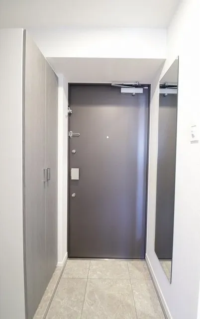 Demes Higashi Shinjuku - Interior - ["Building", "Door", "Fixture"]