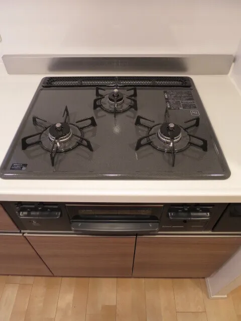 BLESS Kamiikebukuro - Interior - ["Kitchen Appliance", "Kitchen stove", "Major appliance"]