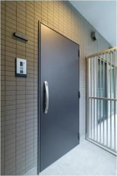 Linden Court Ichigaya - Interior - ["Building", "Fixture", "Door"]
