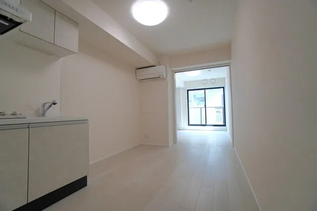 CREATIF Bunkyo Sendagi - Interior - ["Flooring", "Floor", "Ceiling"]