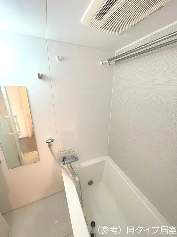 Shinagawa East - Interior - ["Flooring", "Floor", "Plumbing fixture"]