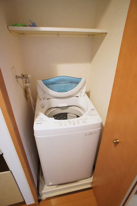 JAPT Komazawa - Interior - ["Washing machine", "Major appliance", "Clothes dryer"]
