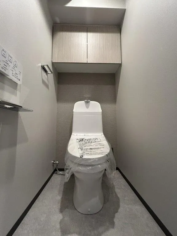 TRACK Shibuya Honmachi - Interior - ["Toilet seat", "Toilet", "Flooring"]