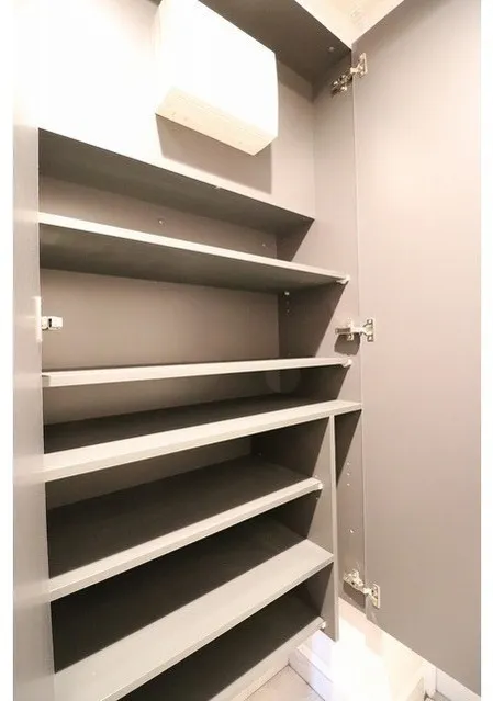 La Douceur Sugamo East - Interior - ["Shelving", "Wood", "Shelf"]