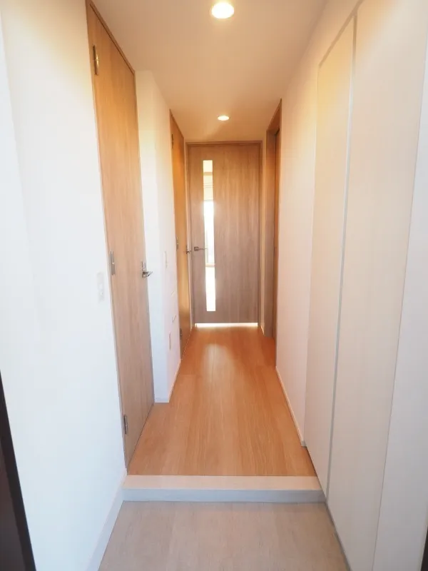 Prince Due Kamiya - Interior - ["Flooring", "Floor", "Wood flooring"]