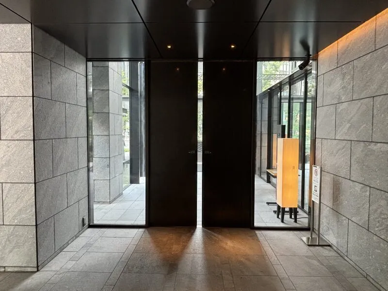 The Fine Tower Umeda Toyosaki - Exterior - ["Glass", "Concrete", "Tile"]