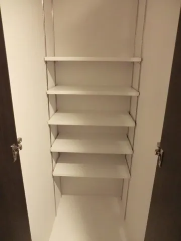 Regaland Meguro - Interior - ["Fixture", "Wood", "Shelving"]