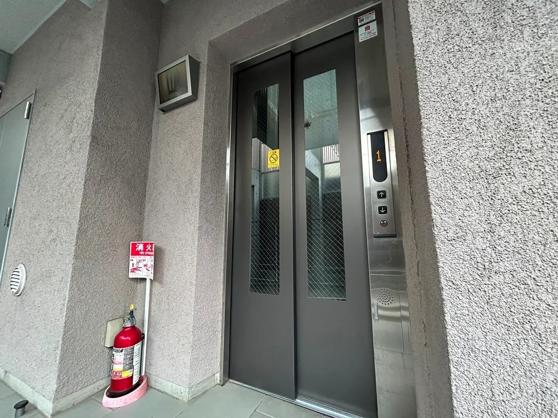 Primal Shimokitazawa Daita - Exterior - ["Building", "Fire extinguisher", "Gas"]