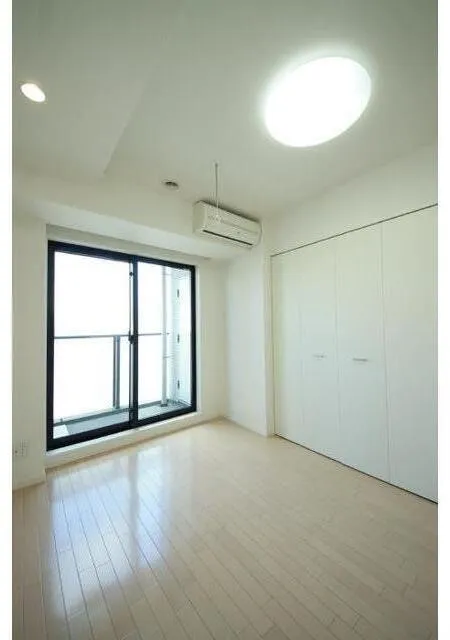 Olive Mansion Arakawa - Interior - ["Flooring", "Floor", "Ceiling"]