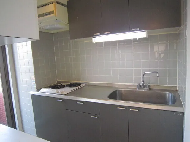 Excel Nogata - Interior - ["Kitchen", "Kitchen Sink", "Countertop"]