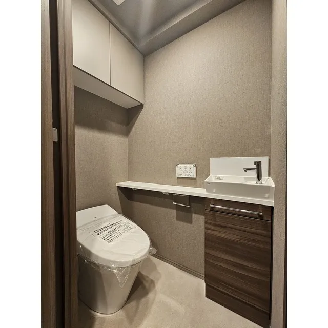 Orchid Residence Shibuya Tomigaya - Interior - ["Cabinetry", "Building", "Bathroom sink"]