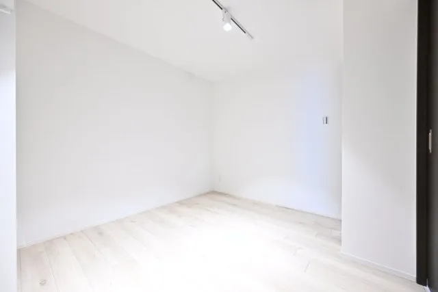 Ruygo Oshiage - Interior - ["Flooring", "Wall", "Wood"]