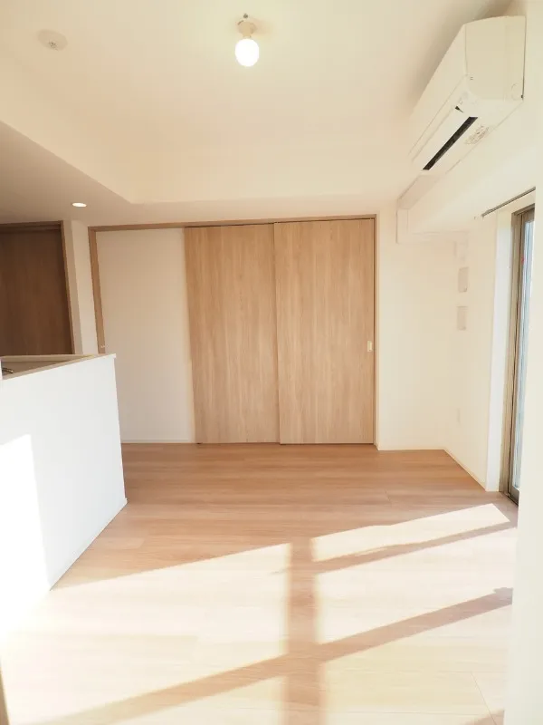 Prince Due Kamiya - Interior - ["Flooring", "Floor", "Wood flooring"]