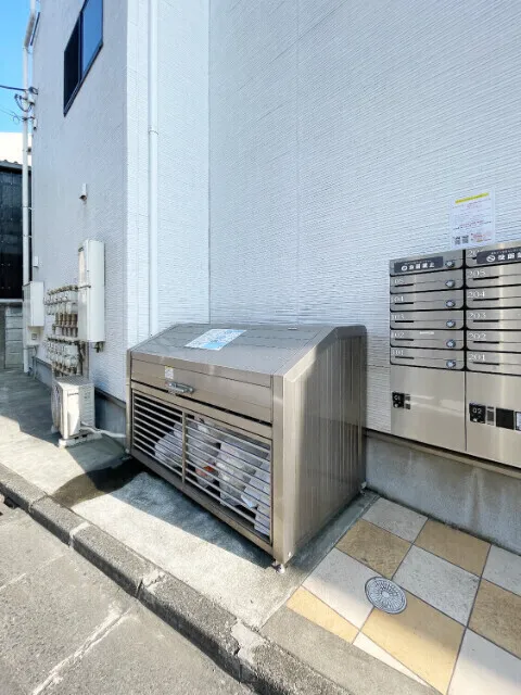 Mihas Okusawa - Exterior - ["Aluminium"]