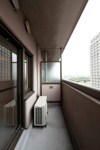 Ebisu Garden Terrace - Interior - ["Building", "Property", "Window"]