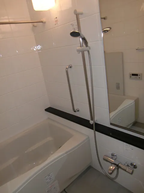 Residia Bunkyo Hongo - Interior - ["Plumbing fixture", "Bathroom", "Flooring"]