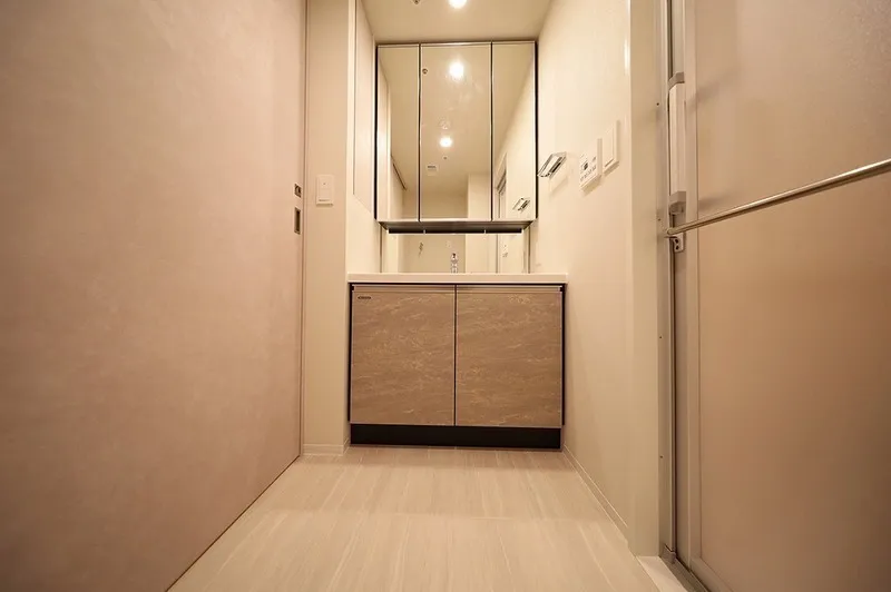 Blanchesta Iriya Grande - Interior - ["Flooring", "Floor", "Ceiling"]