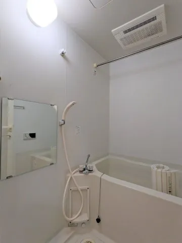 Garden Haginaka - Interior - ["Plumbing fixture", "Flooring", "Bathroom"]