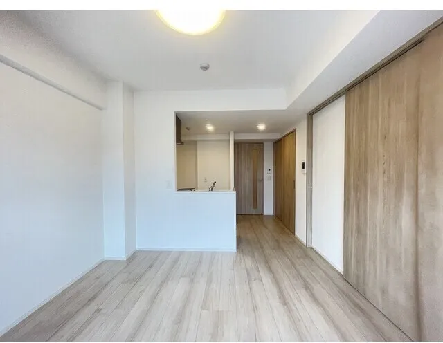Due Oku - Interior - ["Flooring", "Wood", "Floor"]