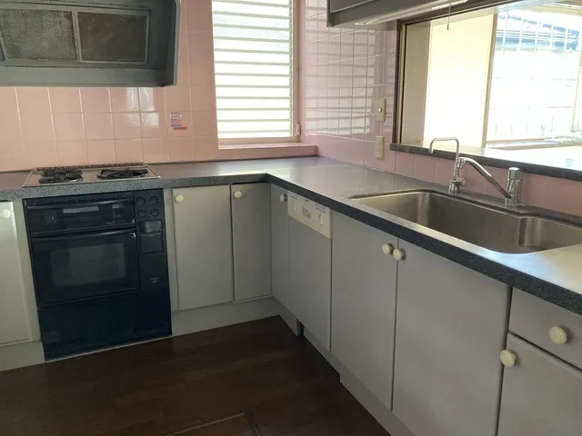 Kamiikedai 5-Chome Housing - Interior - ["Kitchen", "Kitchen Sink", "Kitchen Appliance"]