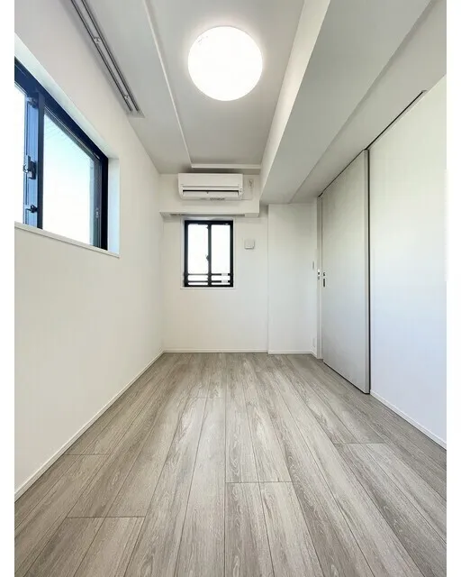 Comforia Nakakasai - Interior - ["Flooring", "Floor", "Wood"]