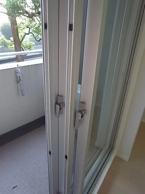 Ecology Toritsu University Residence - Interior - ["Door", "Glass", "Home Door"]