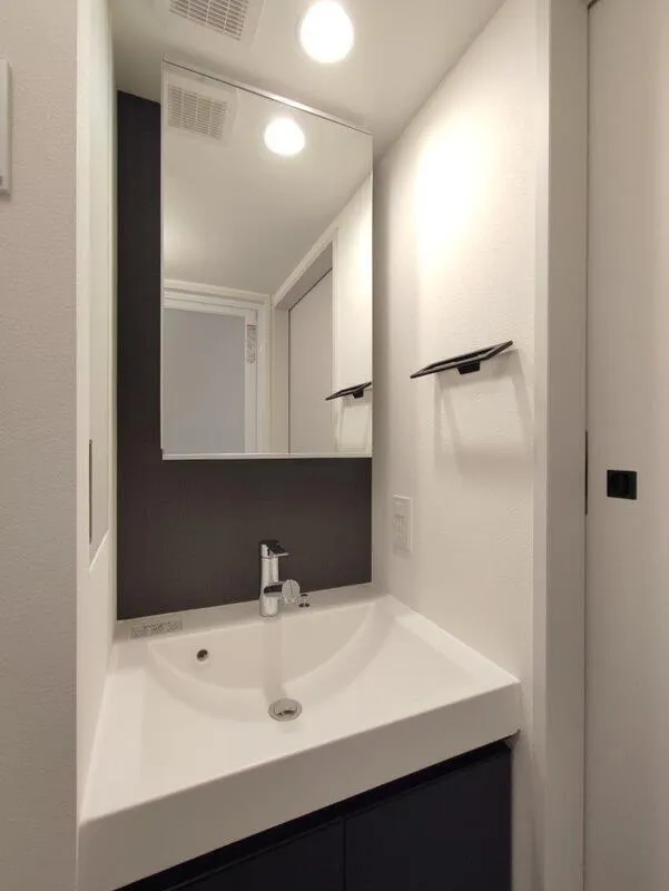 Cross Residence Takadanobaba - Interior - ["Flooring", "Interior design", "Floor"]