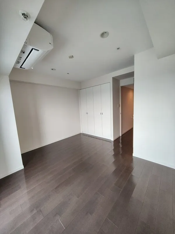 Prince Estimaison - Interior - ["Flooring", "Floor", "Wood"]
