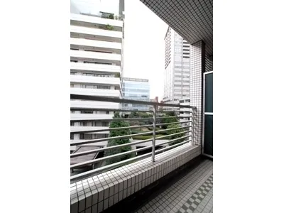 Cabin Arena Akasaka - Interior - ["Property", "Architecture", "Window"]