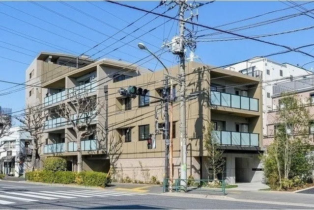 Comforia Liv Nagafukucho - Exterior - ["Overhead power line", "Urban design", "Apartment"]
