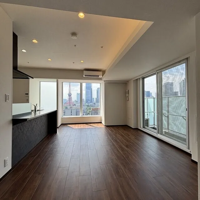 White Tower Hamamatsucho - Interior - ["Flooring", "Floor", "Wood flooring"]
