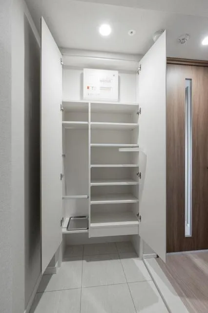 Boa Vista Ueno Okachimachi - Interior - ["Wood", "Flooring", "Interior design"]