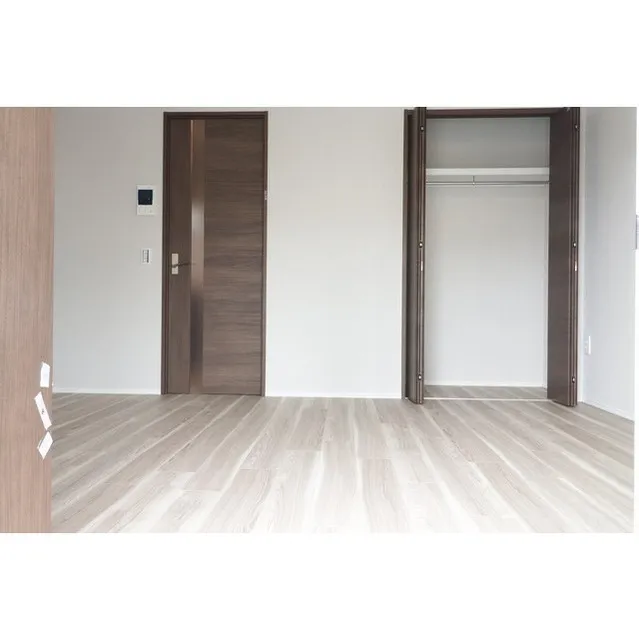 Globel The Cress Oshiage - Interior - ["Rectangle", "Wood", "Fixture"]