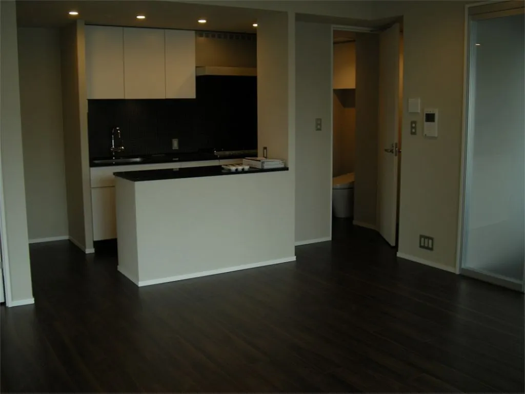 Residia Shibaura Kaigan - Interior - ["Furniture", "Cabinetry", "Countertop"]