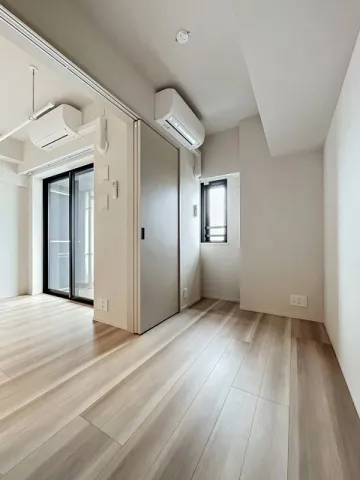 Lugente Itabashi - Interior - ["Flooring", "Floor", "Ceiling"]