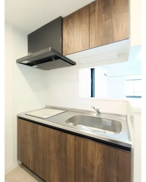 Tasuki Smart Shin-Otsuka III - Interior - ["Wood", "Flooring", "Interior design"]