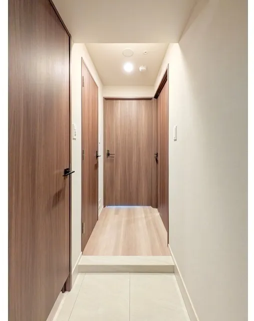 Due Fuchu I - Interior - ["Flooring", "Floor", "Wood flooring"]