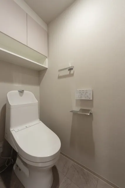 Terra Silk Forest - Interior - ["Flooring", "Floor", "Plumbing fixture"]