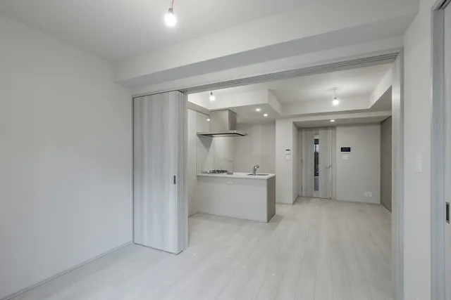 Grand Park Sendagaya Residence - Interior - ["Flooring", "Floor", "Ceiling"]