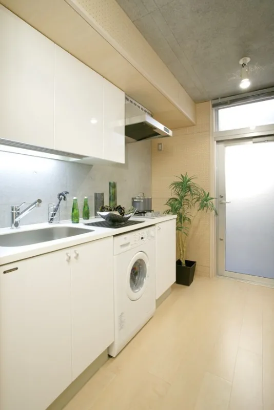 Castalia Shibuya Sakuragaoka - Interior - ["Flooring", "Interior design", "Sink"]